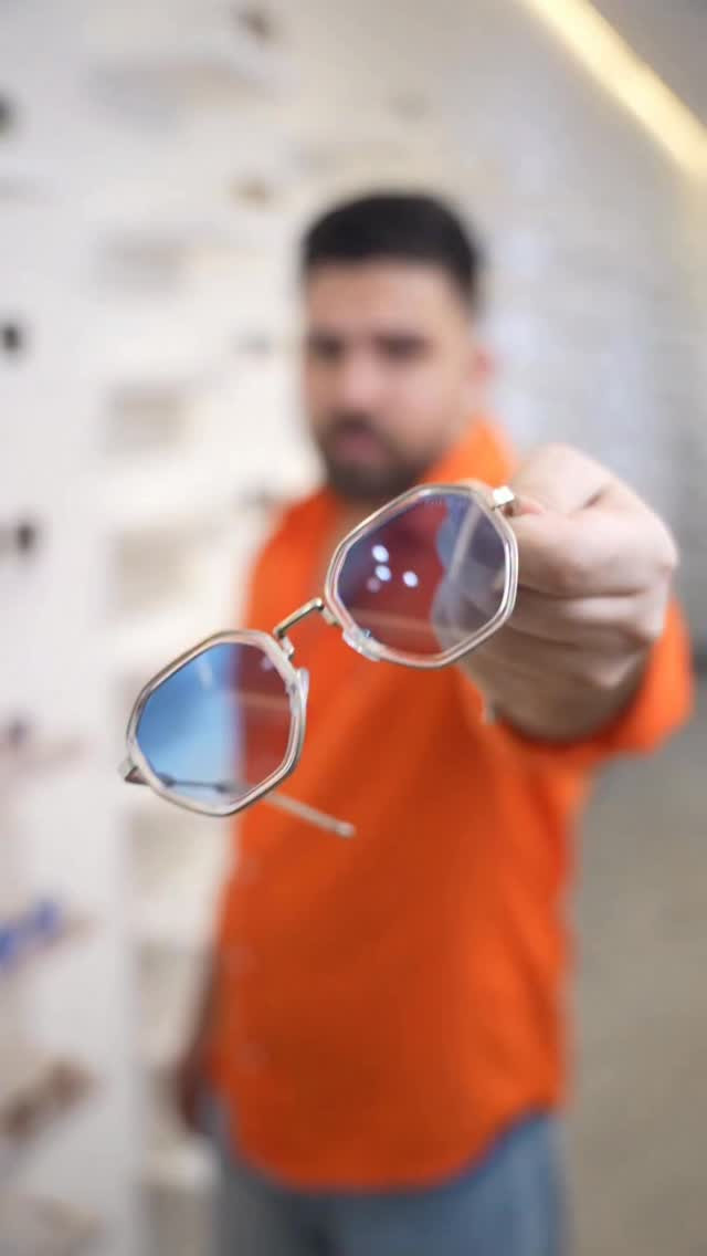 …

7 ألوان مختلفة بموديل واحد
حتى تختار اللون اللي يشبه شخصيتك ويكمل ستايلك 😎🕶️

تصميم عصري، راحة باللبس، وهيبة من أول نظرة ✨

شنو لونك المفضل من بين السبعة؟ 👀

📍متوفر حالياً لدى شغف للنظارات
🚚 خدمة توصيل لجميع محافظات العراق

#شغف_للنظارات #SHAGAF #نظارات #نظارات_شمسية


**إذا كنت صاحب هذا الإعلان وتريد حذفه لأي سبب، رجاءا أرسل رسالة إلى الدعم الفني**