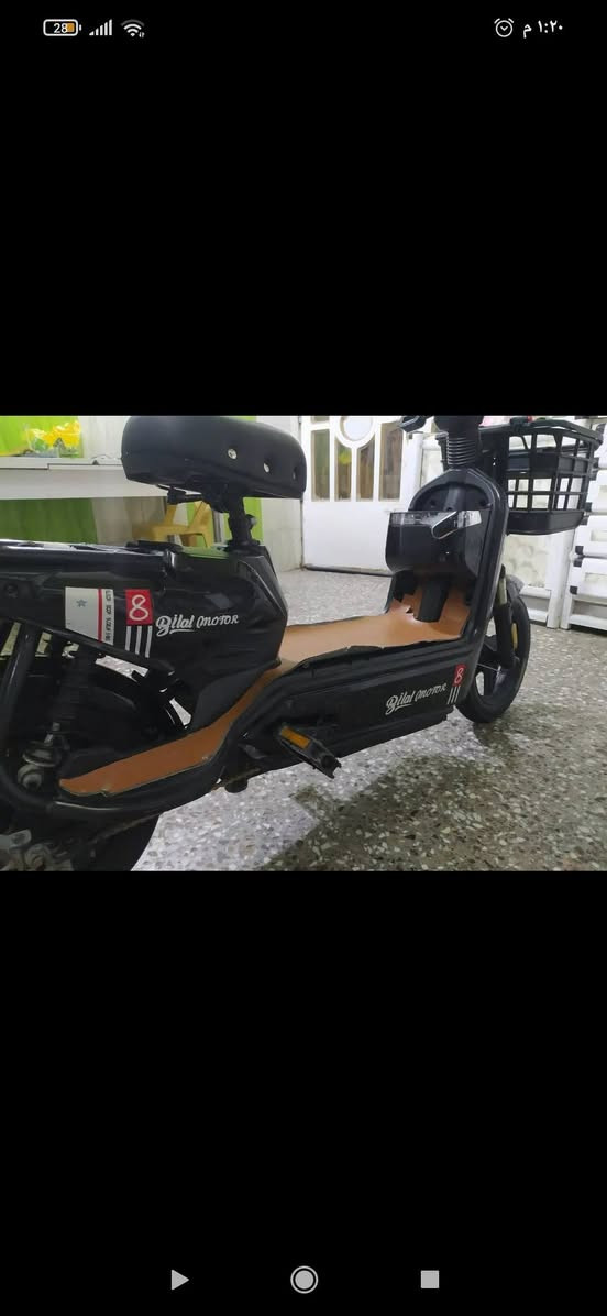 السلام عليكم
دراجه شحن للبيع 

بطاريات جديد شادهن قبل اقل الشهر 

بيه فقط الجاملغ الوره مفطور والامامي مكسور نصه 

دراجه نضيف فوك ماتصور وكاعده 

مكان بابل حله 

سعر 300 وبيه مجال


**إذا كنت صاحب هذا الإعلان وتريد حذفه لأي سبب، رجاءا أرسل رسالة إلى الدعم الفني**
