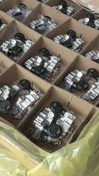 مضخة زيت • أصلية • 21310-2M000