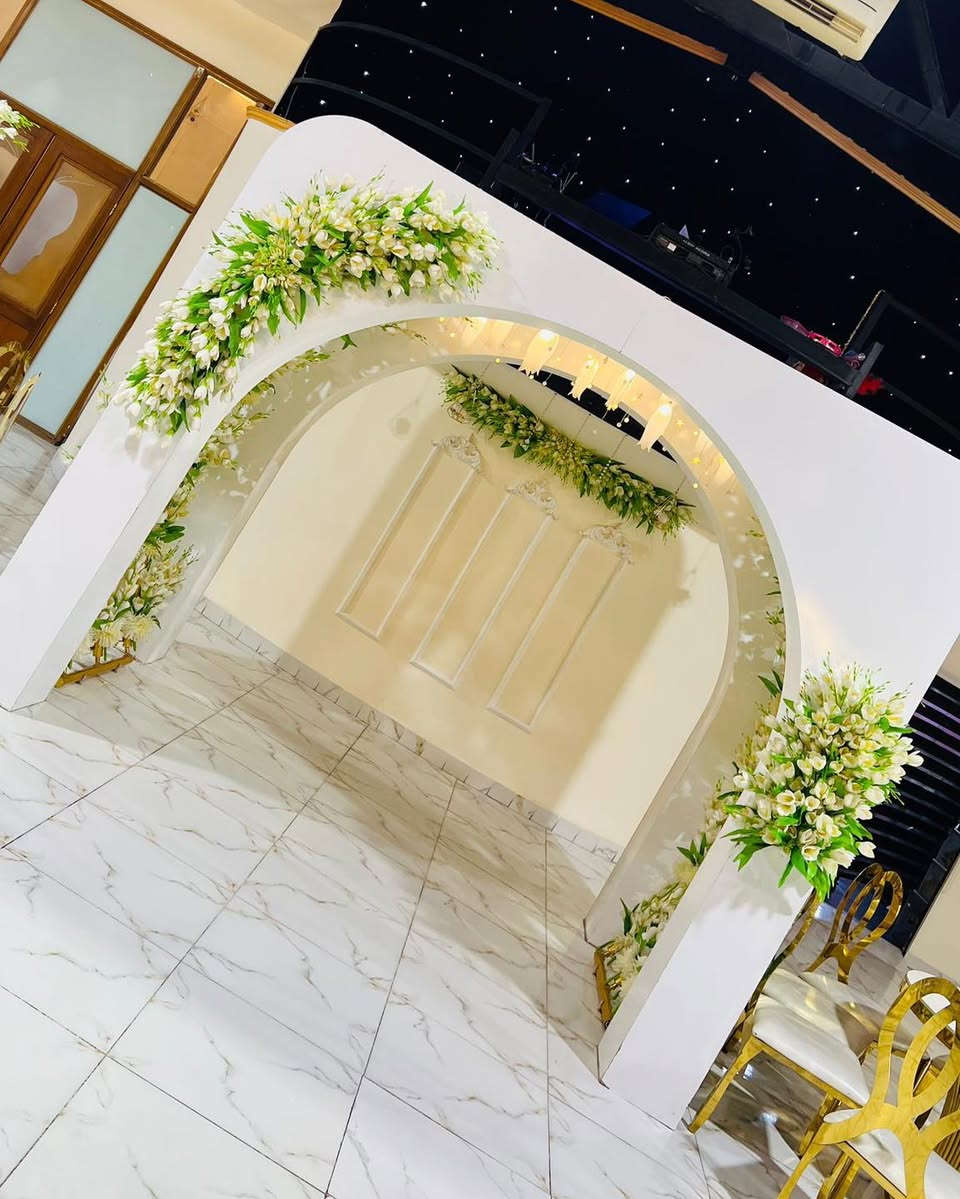 الحجوزات مفتوحة لحفلات التخرج الصباحية والمسائية 🌸

خصومات وتخفيصات وهدايا ع الحجوزات 🌸

سعة القاعة ٣٠٠ شخص 🌸 

للاستفسار الاتصال ع الواتساب مع مسؤولة حجوزات القاعة  *********** 🌸 

العنوان :- حي الجامعة - مقابل مجوهرات الماس - فوق مطعم چكن بوكس - ط ٣ 🌸
