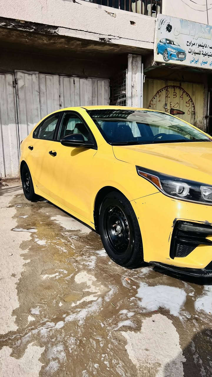 السلام عليكم
فورتي مديل 2021  رقم بغداد بسمي
حادثها بس بنيد مبدل الباقي ليبل واحد
وبيهه حالوب   
داخل لونين 
مكفوله لا لغد ولا 
مكينه 2000 دوش كير CVT  
لا تبخير ولا تنقيص  منظومه غاز 60 لتر 
ماشيه 147  
السعر 138 
مدوشمه ارضيه وتنته
***********
