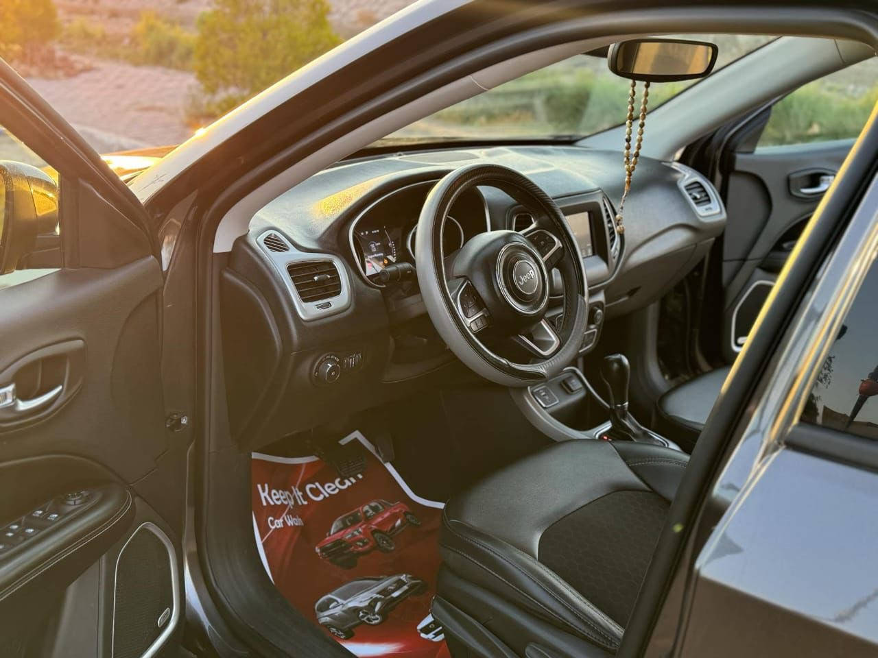 السلام عليكم 
للبيع جيب كومبارس 
الموديل 2021
الرقم ديالى 
وارد امريكي. ضرر جاملغ وبنيد مكفول مواصل لا شواصي ولا لغود 
بصمه. + تنته 
مكفول كير محرك بقيه التفاصيل 
السعر 155

‭0785 369 0153‬
