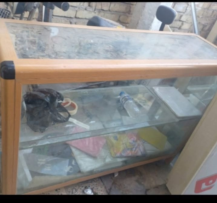 رفوف محل قليل الاستعمال الجوزيات ٧
 وابيض  واحد 
قياسات كلهن ارتفاع مترين والعمق؛ ٢٥ سم

٢ منهم عرضهم ١٢٠ سم
٥ منهم عرض ١٠٠ سم 
والعارضات اثنين واحد جوزي والثاني ابيض اثنينهن 
اي تفاصيل اخرى خاص


**إذا كنت صاحب هذا الإعلان وتريد حذفه لأي سبب، رجاءا أرسل رسالة إلى الدعم الفني**