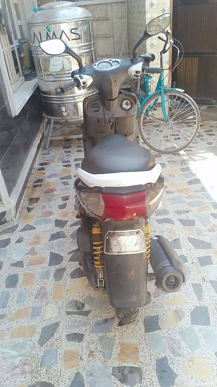 سلام عليكم سكنس نثيه كابريتر كله بلاديه شلعه ومعدل طياره  كهربائيات كلها شغاله نكره سلف بكل وقت مكينه ناعمه تخبل 550 مكاني بغداد الامين الثانيه ***********
