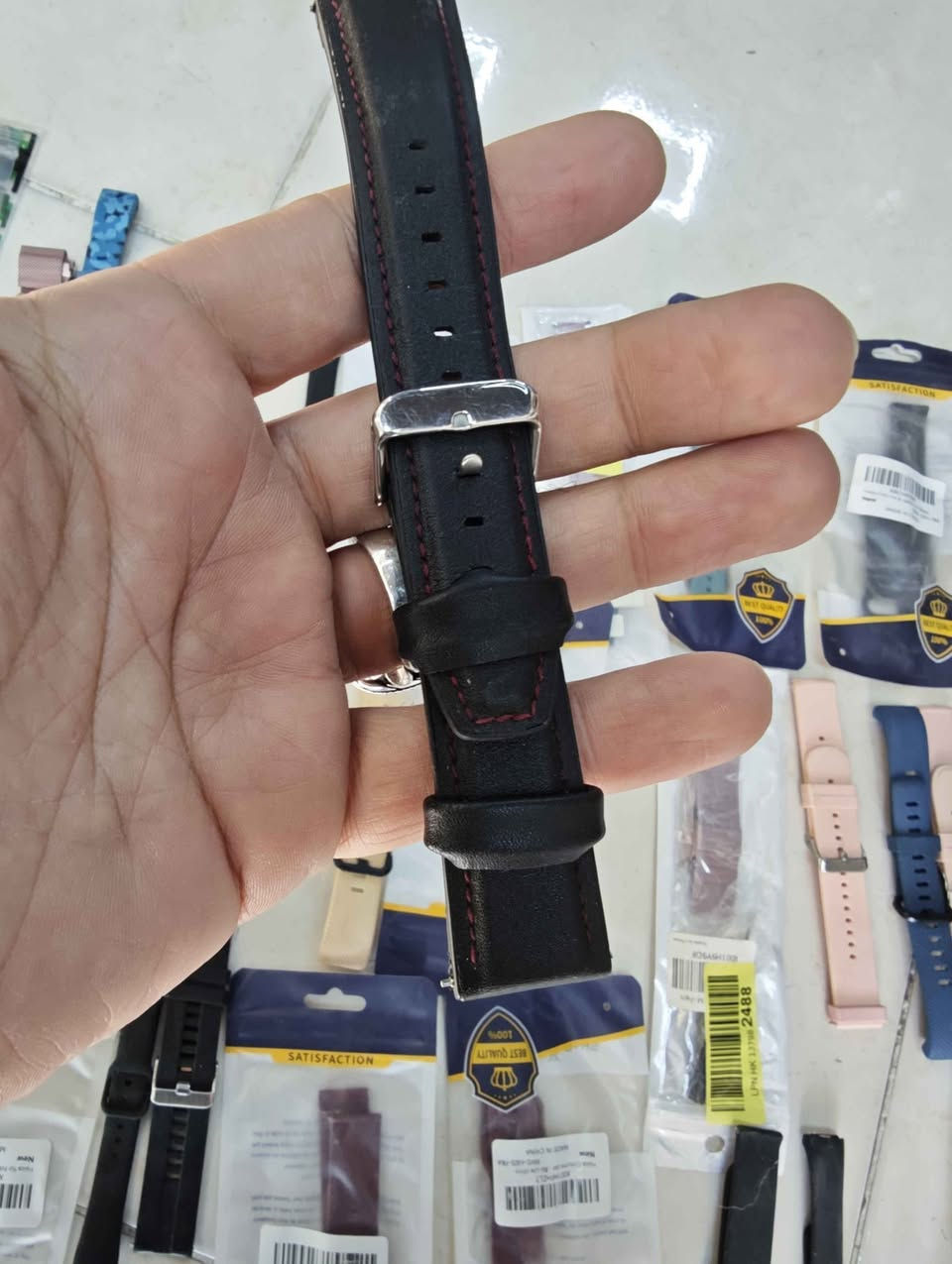 قایشی سەعات و باند 
قایشی سەعاتی ئەوروپی ٣٧ قایشی سەعات و بابەتی کەڤەری سەعات هەمووی بەیەکەوە 
نرخی هەمووی  ٢٥،٠٠٠ هەزار السليمانية, العراق


**إذا كنت صاحب هذا الإعلان وتريد حذفه لأي سبب، رجاءا أرسل رسالة إلى الدعم الفني**