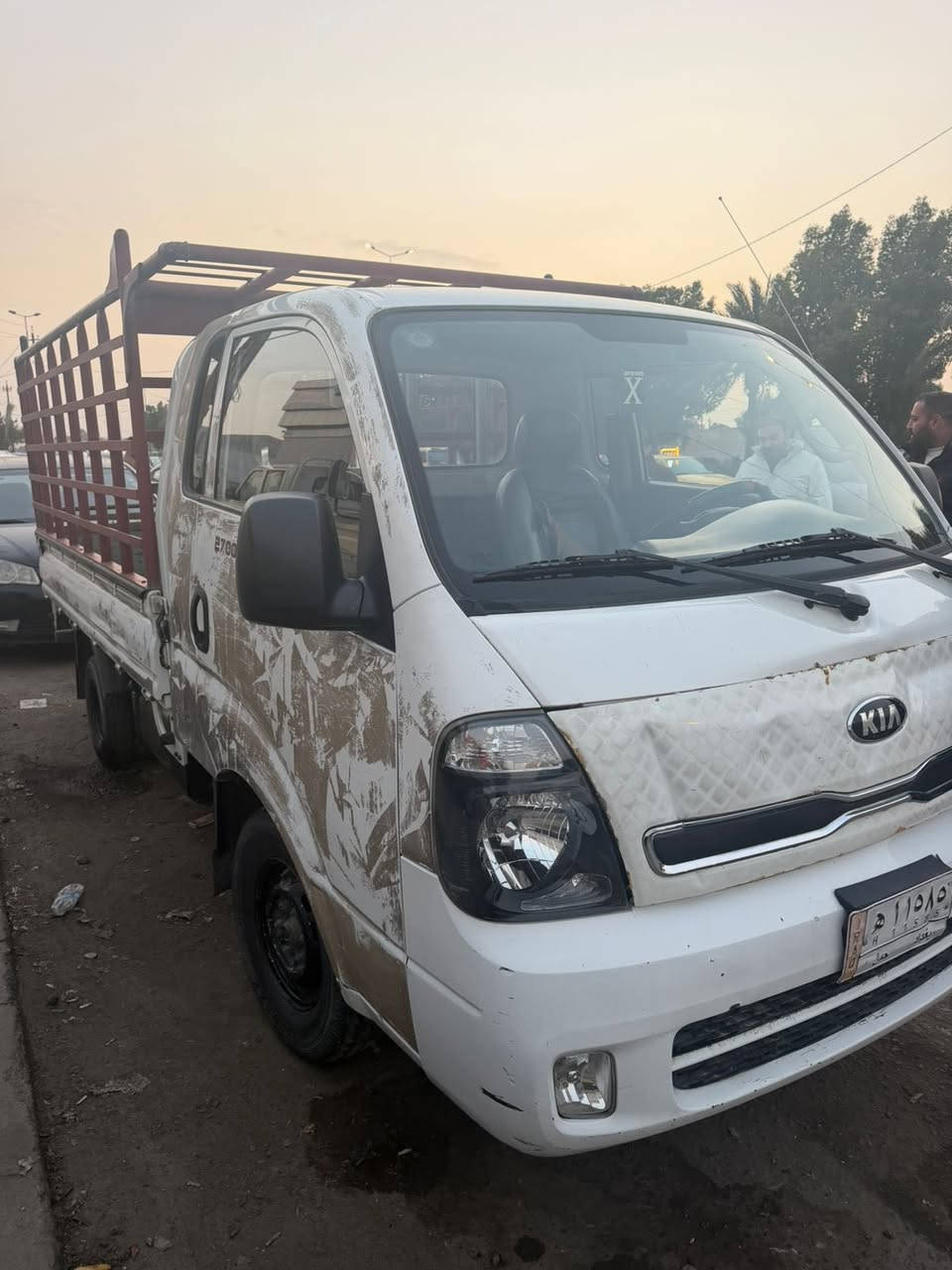 السلام عليكم
كيا بنكو 2016
محرك 2700
رقم بغداد
مكفولة من الصبغ
السعر 107
مكان السيارة البياع
السيارة بيها بوستر مال دعاية يتنضف ويطلع فقط تنضيف يرادلة
الرقم ***********
