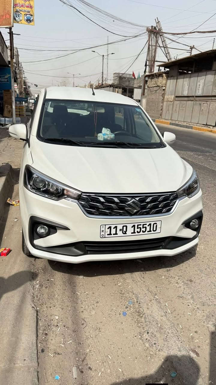 ساسوكي 2024 مطلوبه قصد اني اوفي سياره خير من الله جاهزه من كلشي بيها ضربتين معمرات وكاملات اسويلك وكاله بيها بكاتب عدل لحد ما اوفيها واحولك السعر 135  ورقه قفل ومواصفاتها معروفه سياره عائليه 7راكب ماشيه 21 الف ***********
