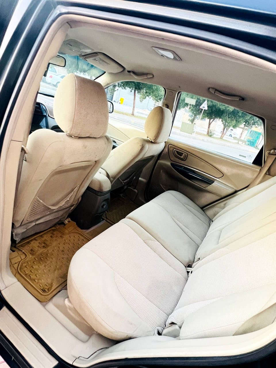 سلام عليكم
توسان 2007 مكينه 2000دوش فول مواصفات بدون حادث صبغ جاملغ وشويه منل بنيد  اثر جراد رقم اربيل هزه وسنويه جديده مكينه وكير وحداديه وتبريد مكفول عنوانه كربلاء سعرها 106$ وبيه مجال بسيط للاستفسار ***********
