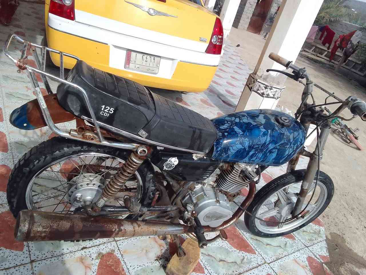 سلام وعليكم دراجه نضيفه مكينه مال ستوته بجيس تشلع شلع مال شغل المكان البصره قضاء  المدينه الترابه السعر 250 وبيهة مجال قليل واذ مراوس بستوته انتطي فرق رقم ***********
