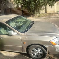 افيلون موديل 2002 محرك 3000  سياره خليجي بلادية (جاردة)   مكينة   وگير...