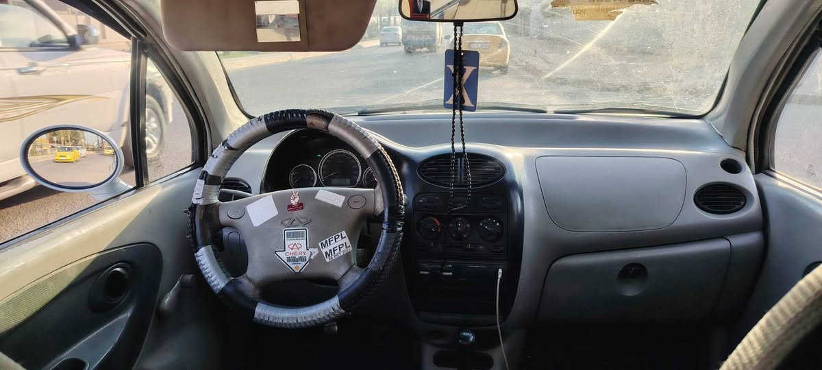 كيو كيو موديل 2012
✔️ كير ومحرك شرط 
✔️ زوج تايات جديد وزوج نص عمر 
✔️ دوشمة كشنات جدد
✔️ سنوية لغاية 2028
✔️ غرامات 100 تنزل من سعرها
✔️ بيها كابون اكتروني 
شرط الوكاله والتحويل 
💰 السعر 32 وبيها مجال للطيبين
*********** غير متواجد عل فيس
