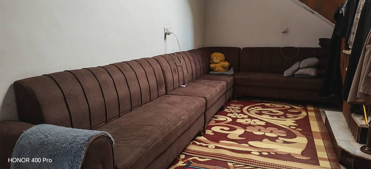 سبلت ٢طن شغال بس هوه حار ماعرف شبيه
وثلاجه لبيع نضيفه وشغاله... وديوان لبيع ***********
