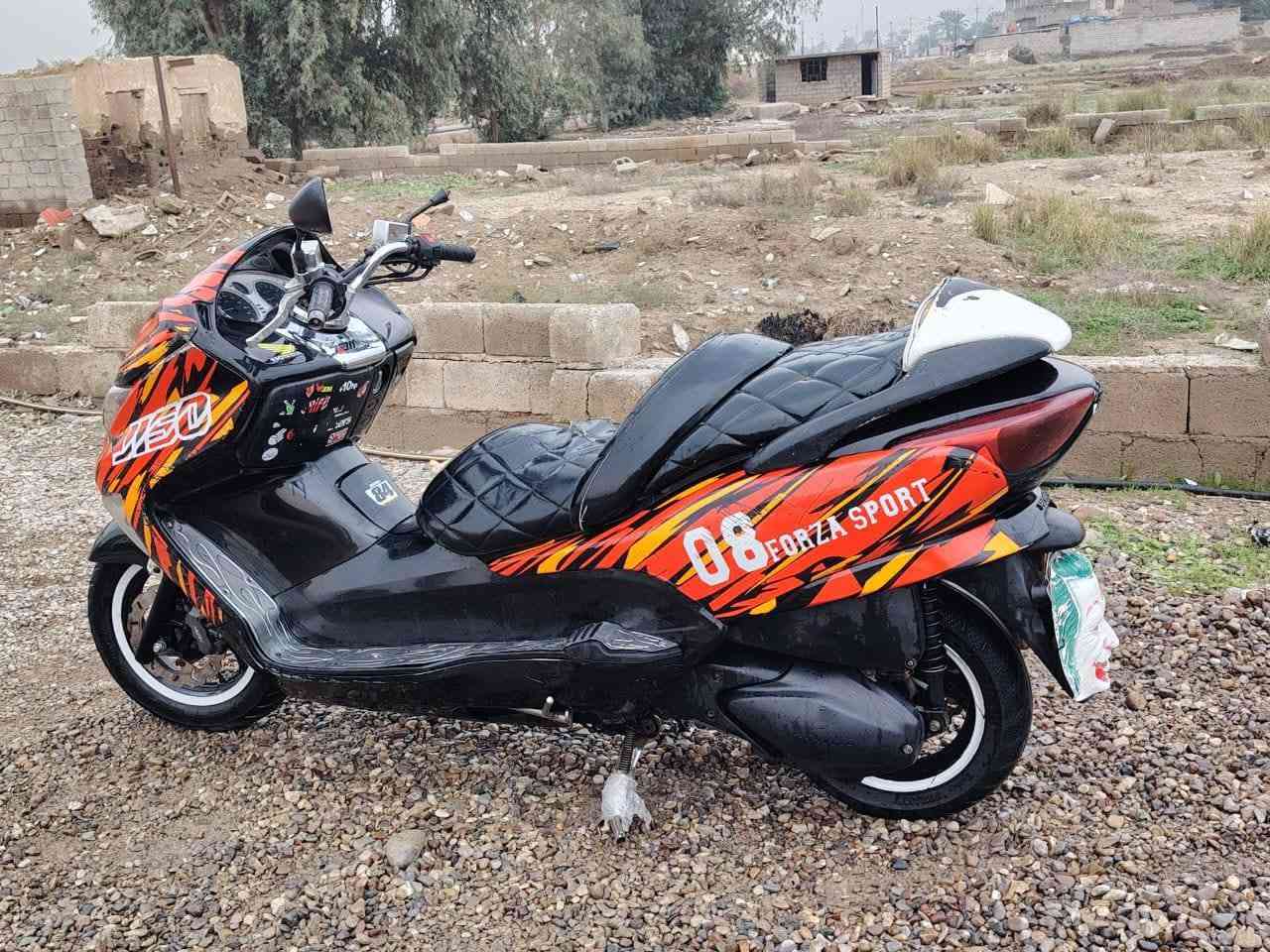 السلام عليكم فورزا 08للبيع الدراجه بيها خيط تبخير الدراجه مال بيت ما طالعه اخذتها قبل سبوعين واني عندي دوام ما مهتم الها سعرها ٦٥٠  وبيها مجال تدللون مكاني ديالى بعقوبه ‭***********
