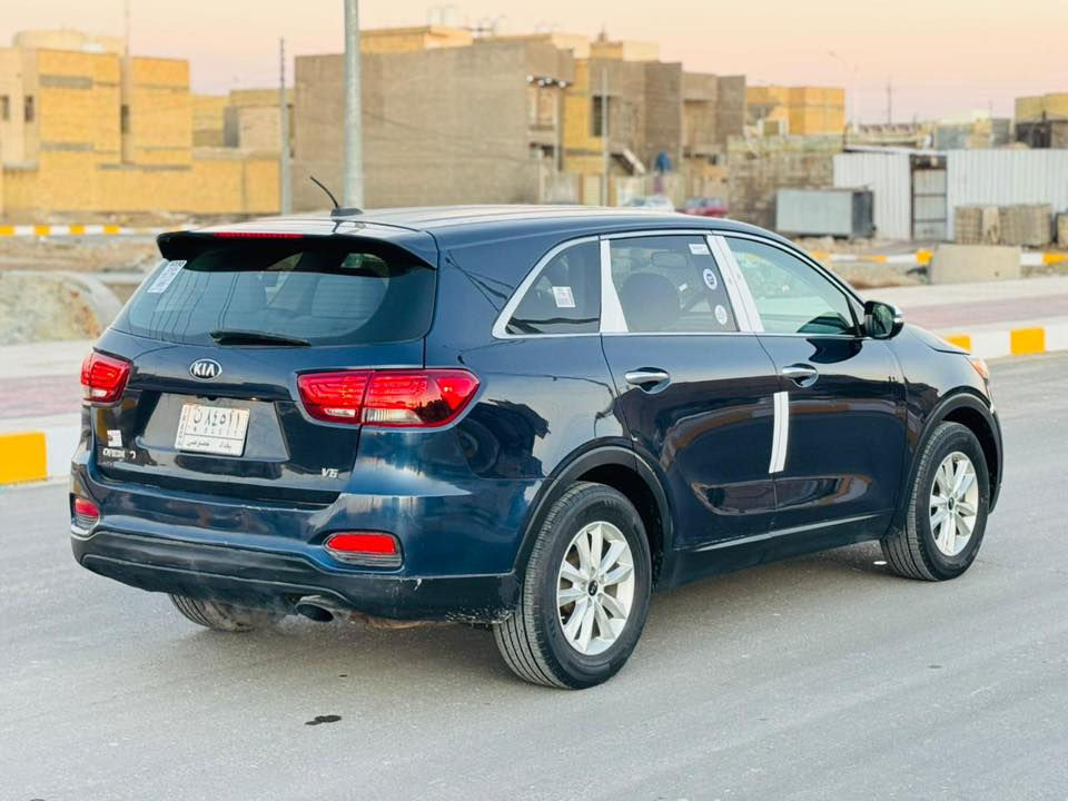 سلام عليكم سورنتو 2019حره تحويل ثاني يوم رقم بغداد وارد مريكي جاملغ وباب مواصفات  كشن كهربايي  7راكب 6سلندر 3قطع تبريد كأمره دوار شاشه كبيره أشاير بل مري حساسات خلفيه ماشيه 100 مكان سياره الناصريه السعر 185وبيه مجال جاهزه الخير مكينه كير تبريد حداده 

الرقم***********
