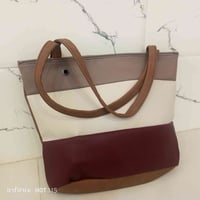 حقيبة كتف • جلد • النجف