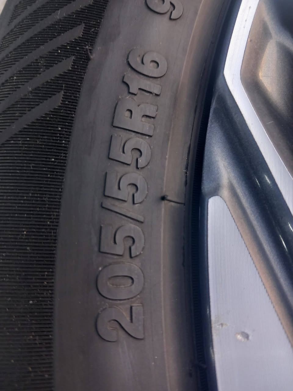 السلام عليكم...تخم ويل كب 16 اصلي فورتي 
4 اطارات 205/55/16 
السعر: 320 الف 
العنوان:بغداد الجديده .....ماكو توصيل 
للاتصال:*********** واتساب
