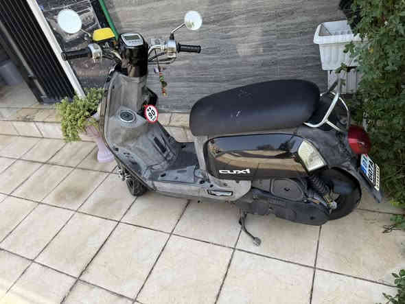 السعر 950 مكاني بغداد حي الجهاد 
اي استفسار خاص او عل رقم واتساب 

***********
كله مطابقه نوزل جديد واحلاه من الصور موديل 9
