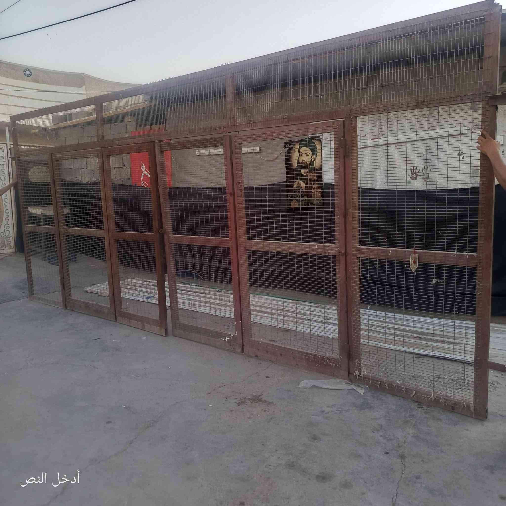 سلام عليكم واجهيه البيع العرض 6متار الرتفاع 3متار 4بوب  ينفتحن و2ثابتات العنوان الشعب هاتف ***********عباس
