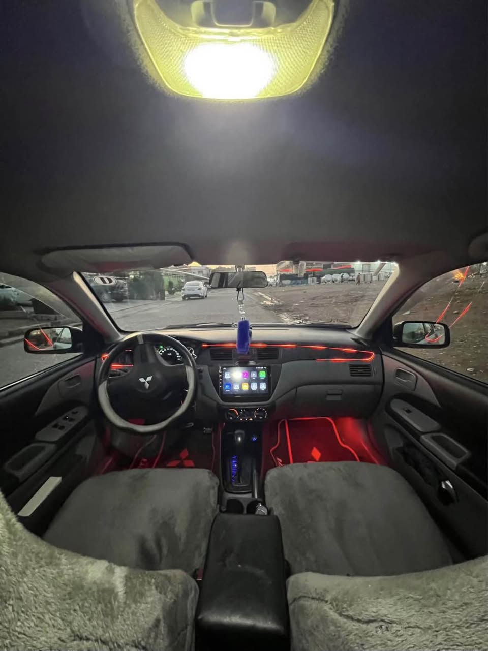 لانسەر ٢٠٠٧ 
کارەبایات و گێر و مکینە بەشەرت
تەبرید سارد و گەرم 
حیزام سبوغ 
جەمپێکی پشتی هەیە

سعری ٧٥ وەرەقە 
٦١٠ هەزار غرامەی لەسەرە دوای معامەلە دەیگەرێنمەوە
*********** أربيل, العراق
