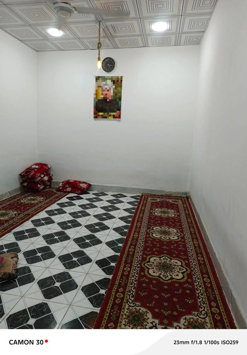 بلاش بلاش تم تخفيض السعر 
بيع مستعجل بيع مستعجل البيت يسوه اكثر من سعره 
60 متر طابقين مقابل قرية الغدير عامود  282 
شارع المطحنة خلف السياج مباشرة وقريب من السوك والمدارس 
يحتوي على غرفتين وصالتين ومطبخ وحمامين 
بناء صب اساس وسقف بناء طابوك 
الطابق الثاني بناء وسقف عكاده فرمستون 
بناء درجة اولى مال جناي 
البيت جديد وجاهز من كلشي 
#سعره 19 ونص قفل 
رقم صاحب البيت ***********
