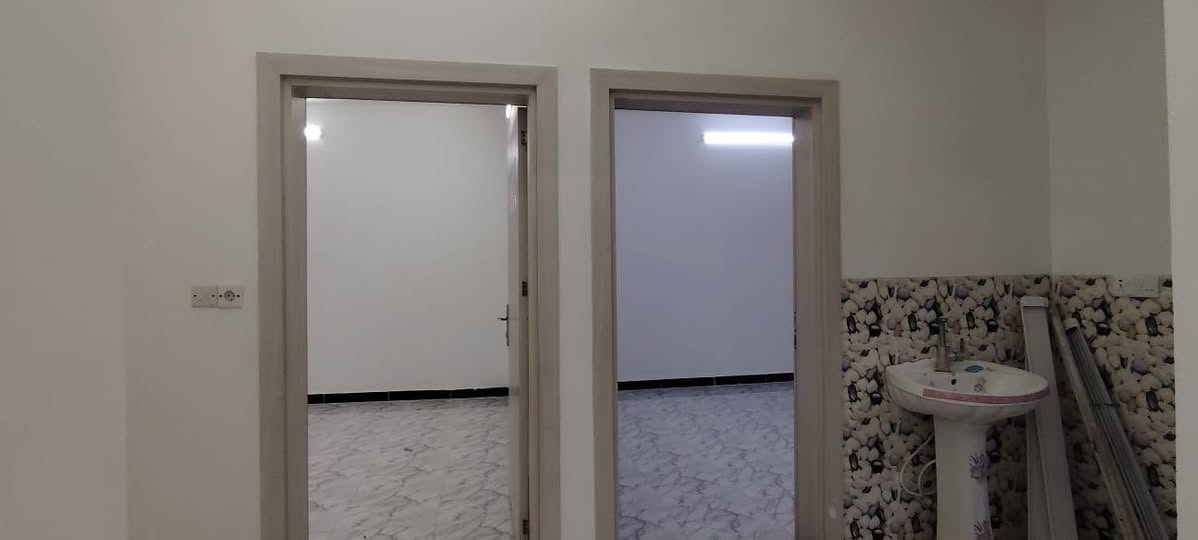 المساحة الدار 200 متر واجه 10 نزال 20
التفاصيل الدار طابق واحد 2 غرف نوم وصاله ستقبال مطبخ حار وبارد 2 مجموعات صحيات كراج سياره حديقه بيت شغل جناي موقع مميز شارع الدار 12م بضهر شارع 60 خدمات كله يمك
اللاستفسار اتصال على رقم*********** ☎️
