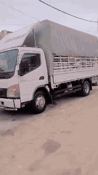 السلام عليكم كنتر خليجيه رقم واسط موديل 2015 حداديه  تخم تاير سياره مكفوله كفاله عامه شرط التحويل السعر 190 العنوان الشطره الدلال علي العكيلي 
الرقم الهاتف ***********
الرقم الهاتف ***********
