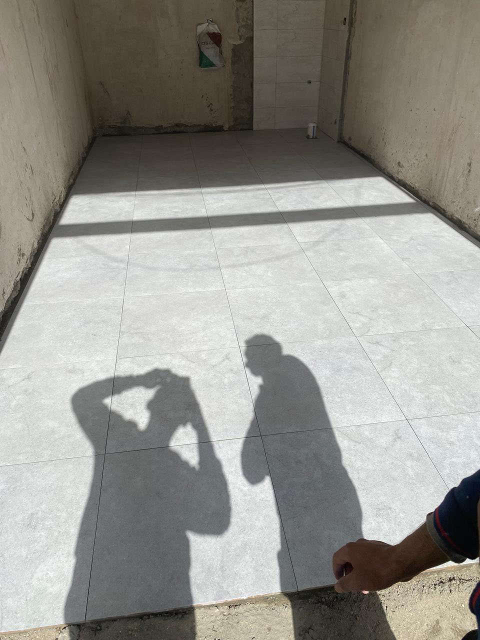 السلام عليكم خلفه سيراميك جدران واضيات اشتغل بورسلين وكاشي ومرمر وبيات شغل درجه أوله التزام ف العمل متواجد داخل بغداد فقط الرقم به واتس آب ***********
