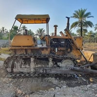بلدوزر كوماتسو  ٦٥  كير اوتماتيك   مكان بغداد كسره وعطش   رقمها بغداد ...