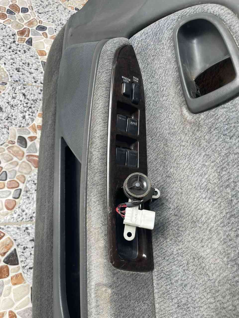 سلام عليكم بطاين مال مارك ابوالتويتر ابواليداء مديل ٩٥من نوادر يجي كاملات شرط هنا ومال جام اربعه وكلبسات وبراغي شرط زيرو بعدهن بريحت الياتبان احله من صور شرط العنوان بصره زبير السعر(٤٢٥)***********
