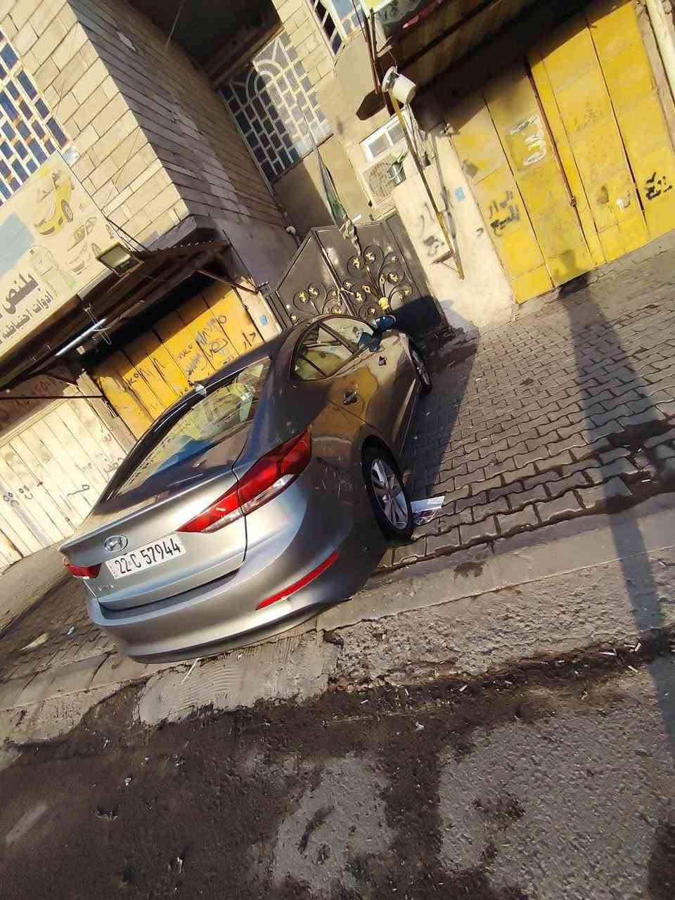 سلام وعليكم الانتره اربيل ٢٠١٧ بيه قطعتين باب مبدل نفس الون وجاملغ وبيه طخات ١٢٢ وبيه مجال *********** Singapore
