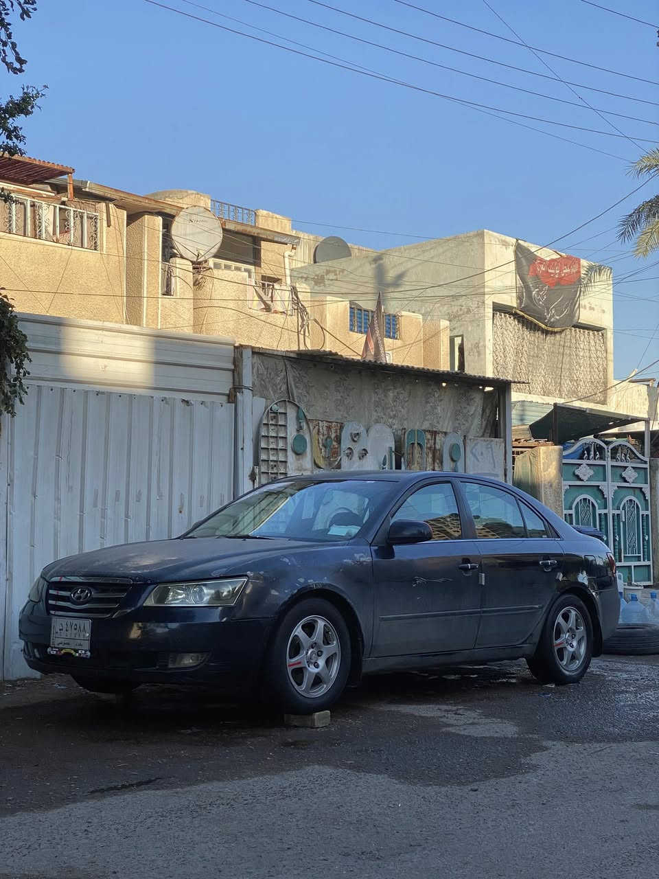 السلام عليكم سوناتا 2006وارد امريكي ضربتها جاملغ ايمن بامريكا وبيها طخه خفيفه بنفس الجاملغ محرك سته سلندر3.3 سياره مجورده يرادلها صبغ نضيفه سياره الله شاهد مال بيت بسمي سياره تحويل ثاني يوم رقم بغداد الالماني مكان السياره بغداد البياع السعر 78وبيها مجال للطيبين الرقم بي واتساب 0782 117 3524هذا كورك والاسيا 0771 735 8289
