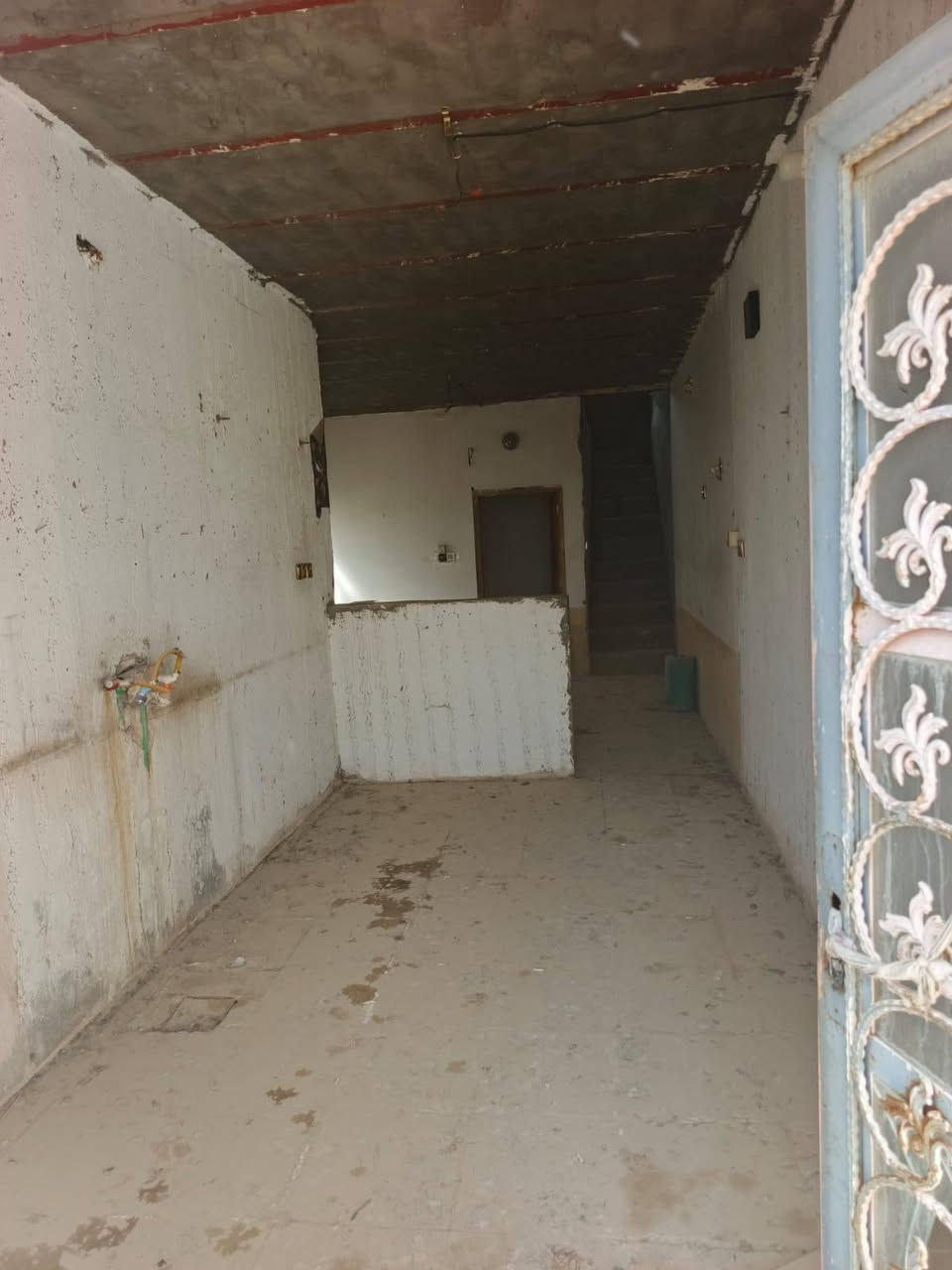 ١٠٠ متر زراعي شارع الفلل علوة الفحل غرفة وصالة واستقبال ومطبخ وتخاريج السعر ٢٠ مليون قابل للتفاوض ***********
