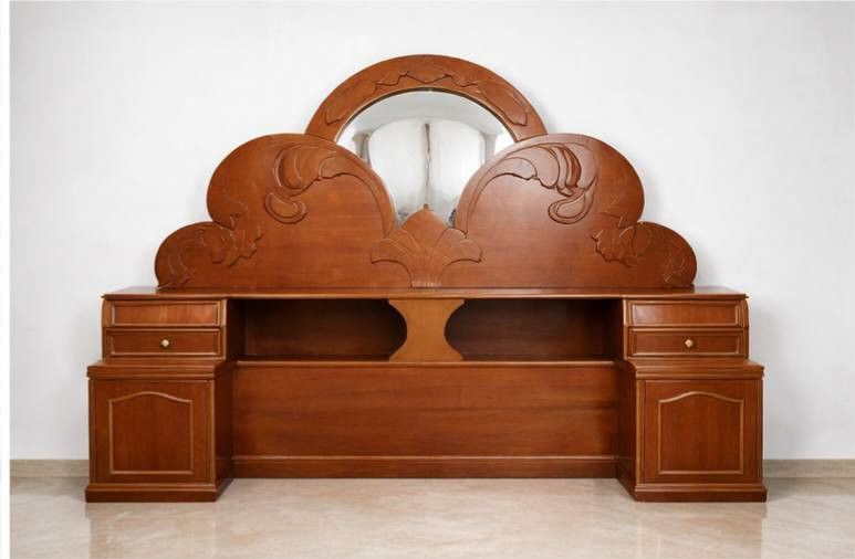 غرفة نوم للبيع للتواصل على الرقم***********
