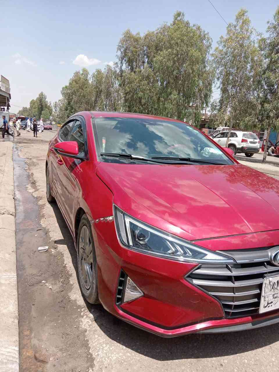 للبيع النترا موديل ٢٠٢٠ وارد امركي فول موصفات واحد على واحد جاهزه السياره بيها منضومه غاز حادثها باب اليمين وا جاملخ يمين وا شبر من البوند تبريد ثلج تيات جديده كير محرك ماشاء الله السعر 133وا بيها مجال شي بصيط ***********
