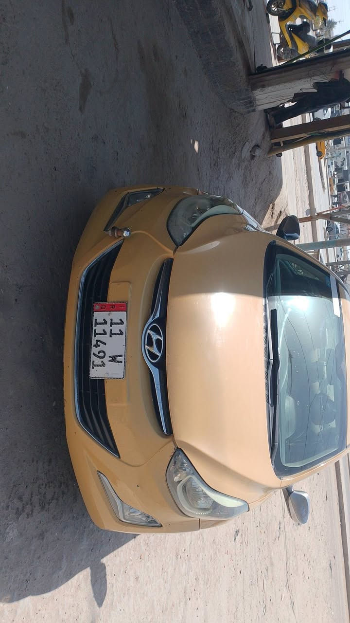 سلام عليكم النترا موديل 2014 واريد امريكي بيهه قطعتين باب بدون دواخل والباقي ليبل  مكاني ديوانيه سعرهه 100وبيهه مجال قليل ***********
