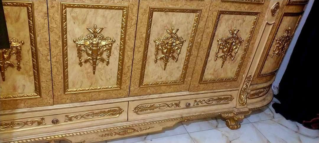 غرفة مصرية خشب زان 8 ابواب تكمةثكيلة نضيفة 6قطع 750 الشراي يتواصل خاص بغداد ***********
