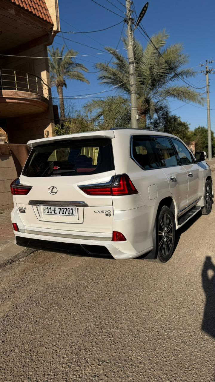 شركة LEXUS الصانع الياباني الفاخر  من اشهر السيارات لدى العلامة LX 570 SUPER SPORT
موديل :-2021
الممشة :-٥٠ الف Km
الحالى :-خليجي  وكالة (الكويت)
السعر : ٩٢٠ ورقة (٩٢ الف) 
مكفولة كفالة عامة✌️
السونر مرفق 

‭٠٧٧١ ١٣٤ ٦٢٣٠‬
