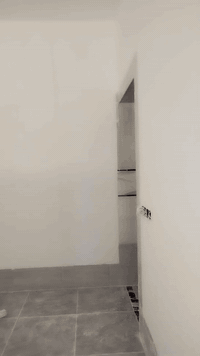 السلام عليكم كادر لباخين من الموصل جص موصل كرسته وعمل شغل نضيف وسريع شغل مساطر ع الكبان ***********
