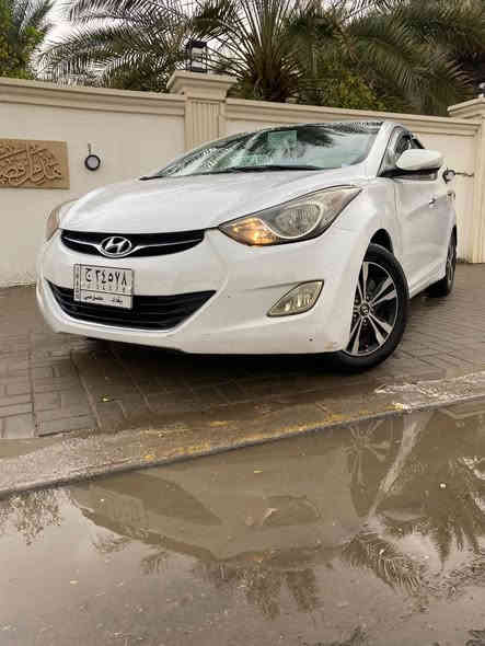 السلام عليكم
النترة خليجي ليبل واحد  2012 خصوصي رقم الماني 
مكينة 1800
تدفئة +تبريد 
صدر امامي خلفي 
تخم تاير 
ويل كب 
شاشة تحكم ستيرن 
سيارة جاهزة 
ضررها صبغ باب السائق وجاملغ 
 شبرين بالدوسة صبغ 
عنوان بغداد الشعب 
***********
