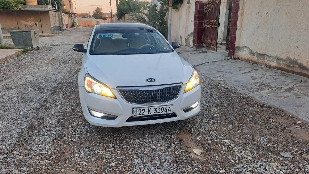 للبيع كيا كادينزا
رقم أربيل بسمي سنويه 31 هزه لشهر 5رقم جديد شرط التحويل السياره خليجي موديل2011
فول مواصفات 1/1
سعه المحرك 3.5دوش المرغوب
سيارة مال بيت  
بانوراما 
لايت منظومة زنون كامل 
حساسات أمامية 
حساسات خلفية
تبريد قطعتين
ترحيب داخلي
تحكم ستيرن
مقاعد جلد وكهرباء
مري شفط +ترحيب
كامره خلفية
ويل كب 17 طخم تاير جديد 

سيارة جاهزه ونظيفة من كل نواحي كير محرك كهربائيات   جاهزه على اخير
مع ارفاق السونار
سعر السيارة 100
 مكان السياره تكريت 
وشراي يتصل على الرقم *********** تكريت, صلاح الدين
