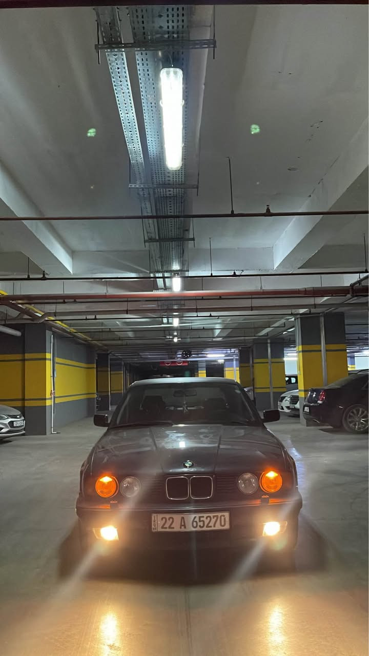 بی ئێم مۆدێل 1994 بیلاد 525 گێڕ تۆماتیک
مەکینەی کرایتە 28 ی سەقەڕ
گێر تۆماتیک
مەکینە 28 ی سەقەڕ تاک دیجیتەڵ
زۆر بەقوەت و بەکێشە
سەیارەکە هەموو گیانی لەسەر بیلادی شەریکەیە
دۆسەکانیشی بیلادیە
2 جام کارەبا
کوشین جلد
تەبرید سارد و گەرم + مەرکەزی
شاشە ئایپاد
کامیرا
7 بالیف
دەبڵ چەکمەجە
گێچ ئەڵقە
3 سویچ
هەرسێ مۆدی لێخورین - سپۆرت - ئیکۆ - بەفر
ویل حەسیری ئەوروپی

گێر ، مەکینە ، تەبرید سارد و گەرم
کارەباییات ، ئیرفلۆ هەر هەمووی بەشەرت
یەک گلۆپ نیە لەو سەیارە ئیش نەکا
هایدرۆلیکی گێڕی تازە گۆرایە
رەقەم باریک
سەنەوی تا 2029 

سەیارەکە تەنها کاڵ بوونەوەی سەقف و بۆنیتی هەیە
یەک بستی دواوە لای بەگلاتی سەکن سبوغە
باقی سبوغی نیە
پێش کەپس بەهیچ نەوعەک لێدرانی نیە
بەناوی خۆمە

0750-485-1890 أربيل, العراق


**إذا كنت صاحب هذا الإعلان وتريد حذفه لأي سبب، رجاءا أرسل رسالة إلى الدعم الفني**