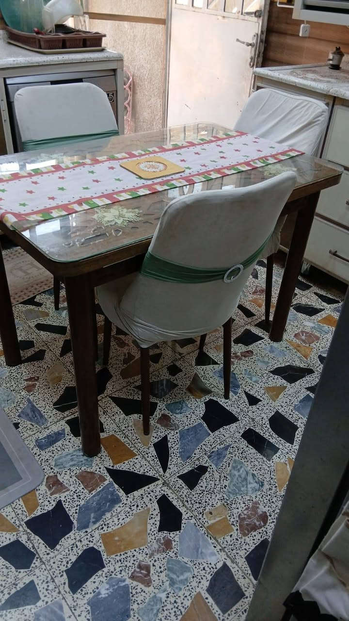 ميز طعام100 تخم275


**إذا كنت صاحب هذا الإعلان وتريد حذفه لأي سبب، رجاءا أرسل رسالة إلى الدعم الفني**