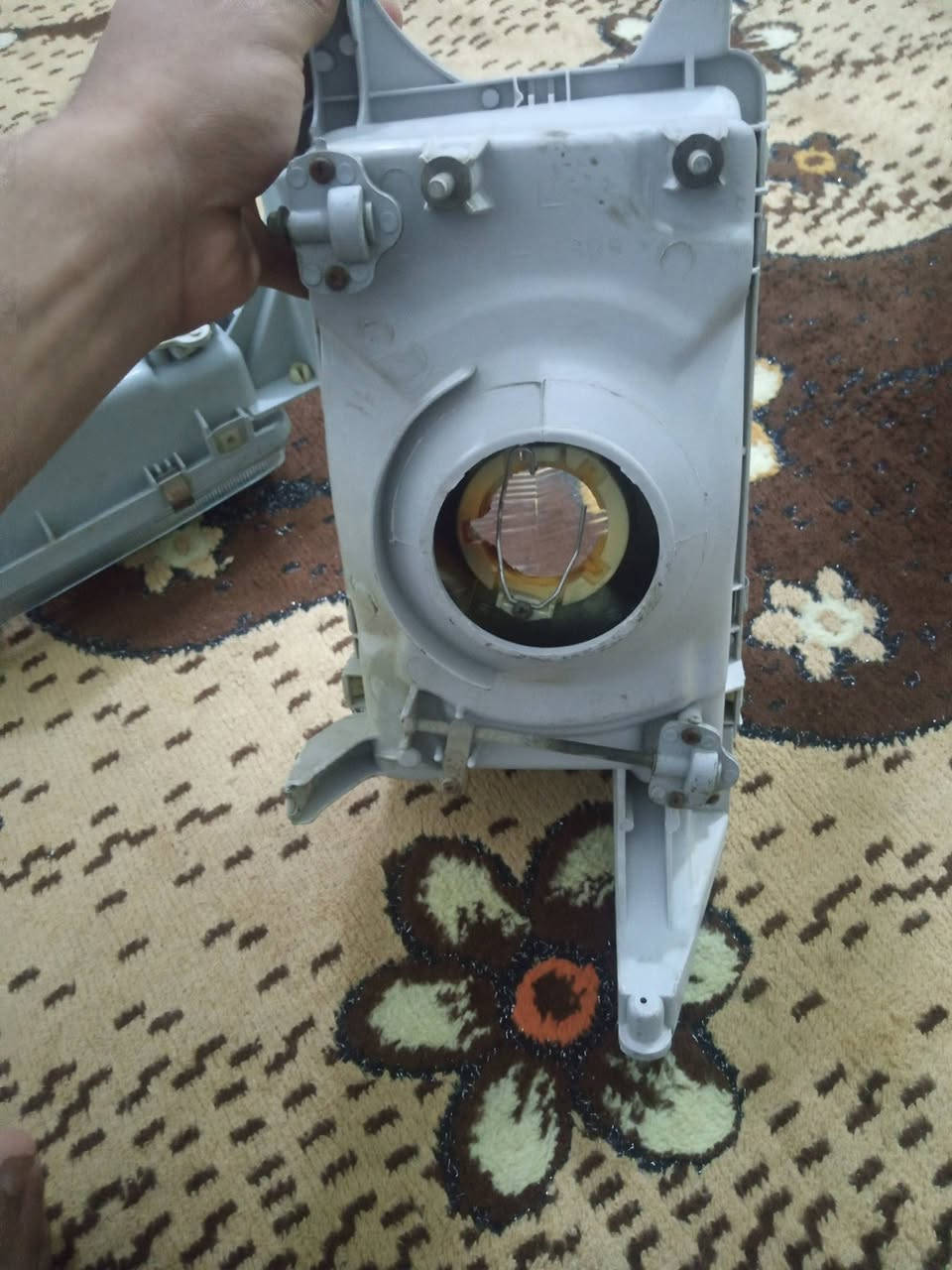 لايت سيدان ايسر بلاد مديل 1991 ناصريه مركز مكلف بس بنشر صاحبهن متواجد على وتساب ***********
