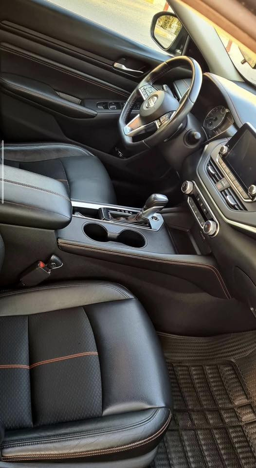 التيما 2019 SR Midnight كلين كلين 
ماشية 50 الف ميل 
باتري ✅
طخم تايرات ✅
طخم جديد شركة ✅
تبريد تدفئة✅ 
بدون صبغ كلين ✅
 وضع شركة ما ملعوب بيها ✅
مكان السياره/ موصل 
رقم الهاتف/ *********** واتساب
