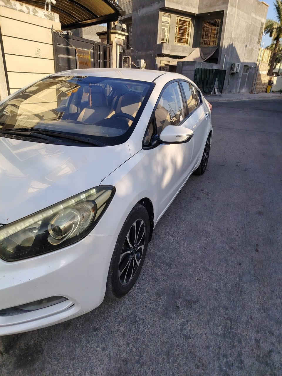 سيراتو ٢٠١٦ رقم بغداد بأسمي مكينة ١٦٠٠
السياره بيه رصعات خفيفه وبارد بالجاملغ الخلفي مرشوش جهة السايق عنوان السياره واسط عزيزية
السعر ١٢٠ وبي مجال
***********
***********
