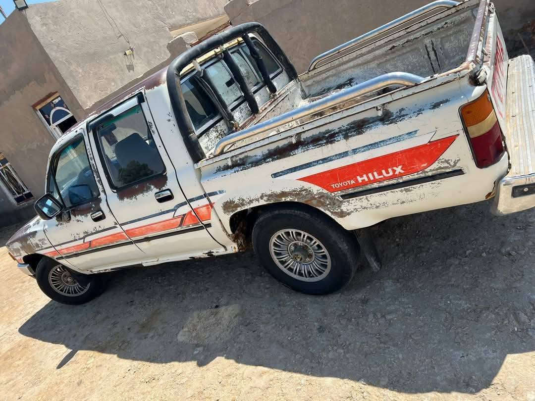 البيع موديل 90 كفاله عامه رقم ذي قار مشروع وطني سنويه جديده محرك 3y سياره جاهزه من  مال جناي تخم تاير حداديه كله جديد العنوان ذي قار الفجر ***********
