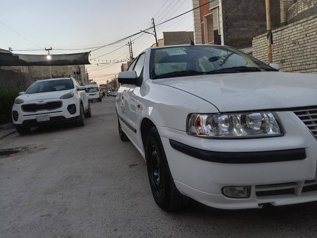 السلام عليكم شباب للبيع سمند خصوصي موديل ٢٠١٣ كرستال اصل رقم بغداد انكليزي باسمي سياره نضيفه جدا بدون حادث وبدون تبديل وبدون صبغ فقط هلال جاملغ أمامي الأيمن والباقي بلادي مكينه وكير جديد تخم تاير جديد صدر أمامي خلفي جديد تبريد شغال بدون نقوصات السعر المطلوب ٦٠  وبي مجال الرقم *********** المكان بغداد
