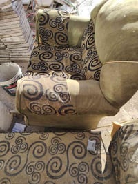 تخم للبيع مستعمل ويحتاج تصليج  للاستفسار 07802869411