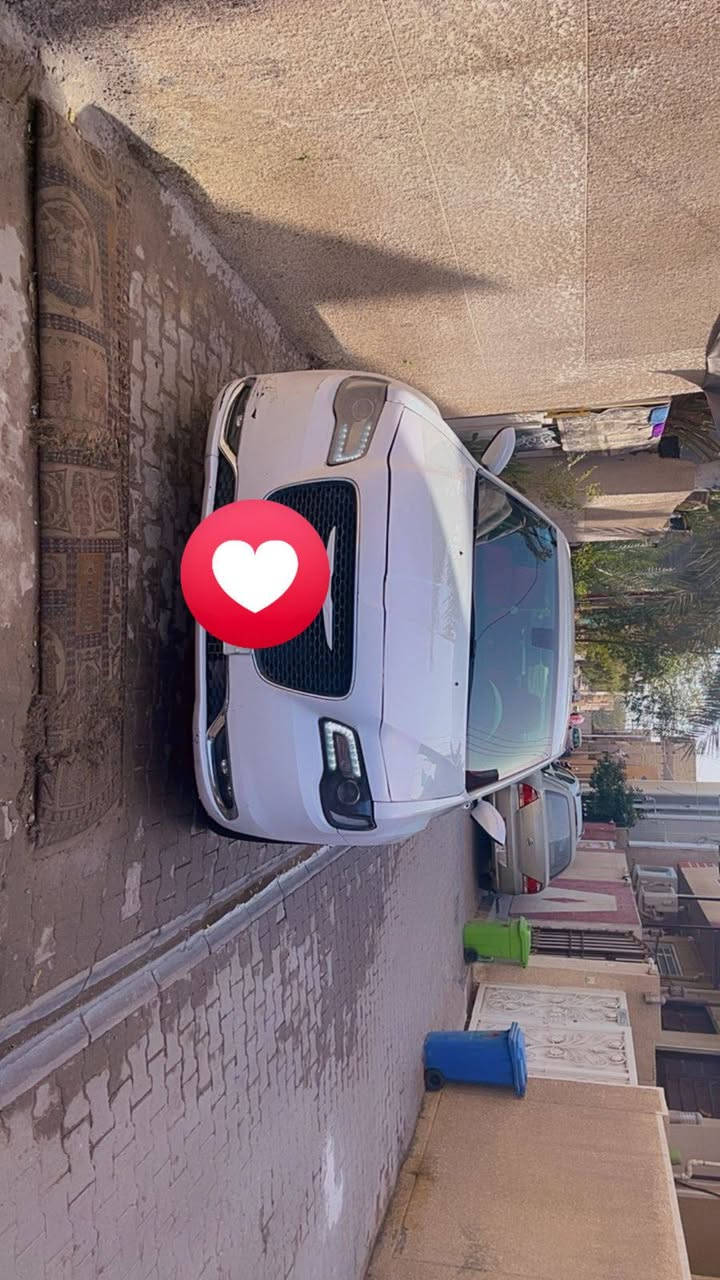 أوباما موديل 17رقم بغداد بسمي مكاني بغداد مواصفات اس حادث جاملوغ او بنيد امامي عكس  السائق والجاملوغ اي وره السائق أبيع حزام كفاله من الكص والحيم والداخل سعر 185او بيهه مجال السياره فور ويل بس ملغي ***********للبيع فقط بدون امراوس سياره جاهزه حته منظومه غاز بطل 60لتر
