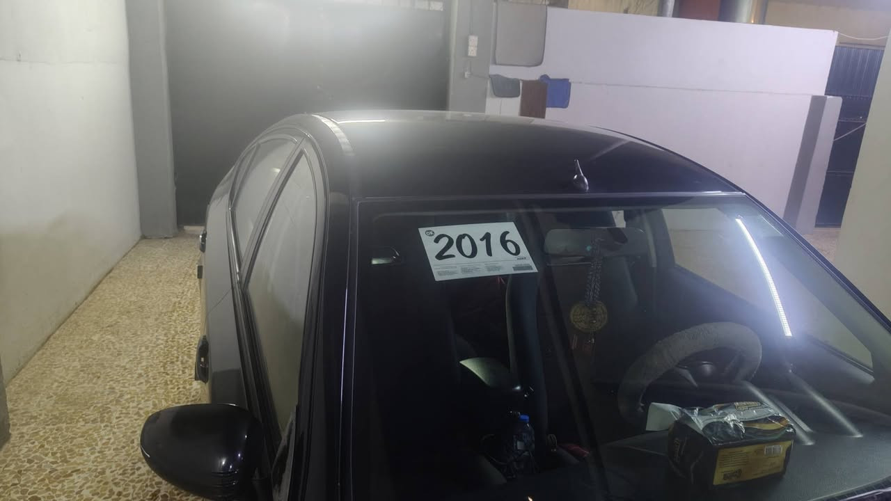 السلام عليكم ورحمة الله وبركاته عن رخصة الادمن الاخ خالد الخفاجي سيارة بروتون جين 2  موديل 2016 كلين بدون صبغ تعديل عالبارد اسفل الباب الخلف السائق شبر او اقل السيارة جديده گير محرك طخم امامي طخم تايرات كلو جديد مرايات شفط فول مواصفات باستثناء فتحة السقف تحكمات استيرن تحتاج تقليمات مال خدوش وبولش هزة قبل اسبوع تحويل فقط يعني لاتوجد وكاله فقط تحويل ماشيه 83000 قابل للزيادة السعر 90 ورقه وبيها مجال بسيط للشراي معارض مااريد فقط بيع سيارة مال جناي التواصل على ارقامي
***********
***********
